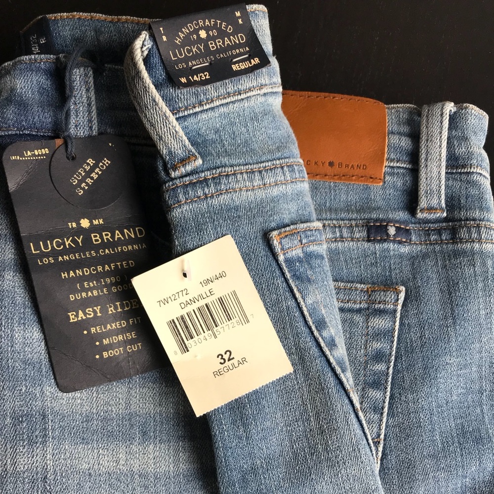 One pair Lucky Brand Woman’s jeans.   New w/tags